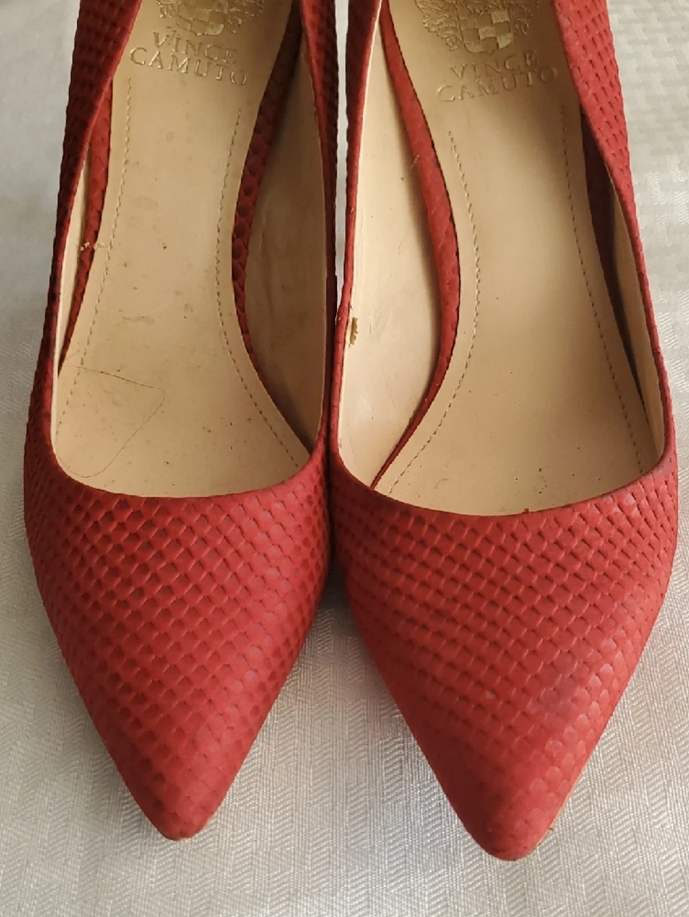 Vince Camuto Red Textured Pointed-Toe Stiletto Pumps Size 10 - Picture 2 of 15
